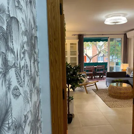 Apartment City Center 3 Bedroom Eurobell 2 *