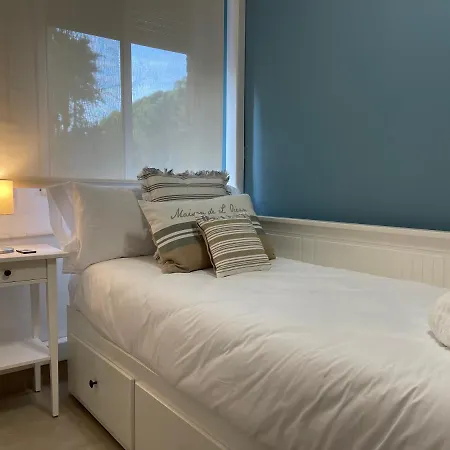 City Center 3 Bedroom Eurobell 2 Apartment *