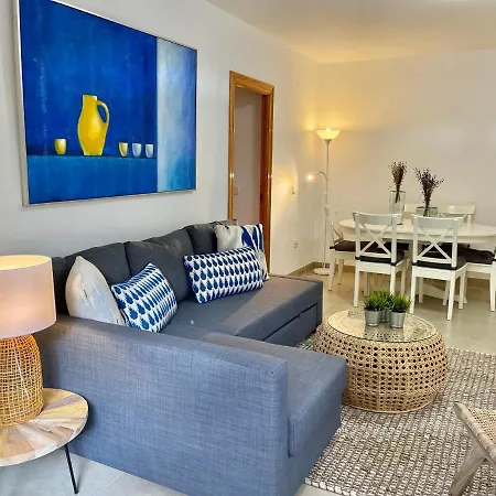 City Center 3 Bedroom Eurobell 2 Apartment *